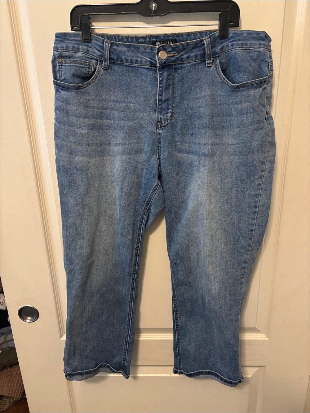 Baccini Light Blue Cropped Straight-Leg Jeans